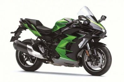Triệu hồi mô tô Kawasaki Ninja do đồng hồ công-tơ-mét hiển thị sai tốc độ