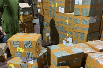 Tạm giữ gần 9.000 sản phẩm máy hút thuốc lá điện tử và phụ kiện