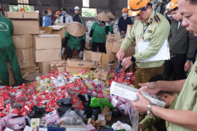 Khuyến cáo hàng giả, hàng nhái tràn lan dịp cuối năm