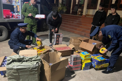 Sơn La phát hiện phương tiện vận chuyển 7.712 sản phẩm hàng hóa nhập lậu