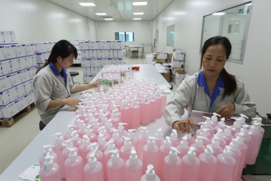 Công ty CP Công nghệ LAVITEC lưu hành trang thiết bị y tế nhãn mác không đầy đủ