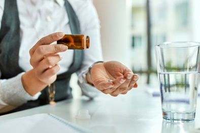 Lạm dụng thuốc giải rượu bia ngày Tết gây nhiều tác hại sức khỏe