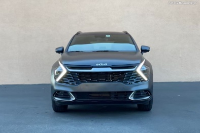 Những mẫu ô tô hybrid đáng mua đầu năm mới