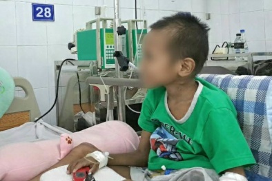 Bé trai 6 tuổi bị sốc phản vệ nghi do thuốc kháng sinh