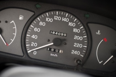 Những dấu hiệu nhận biết ô tô bị tua công tơ mét