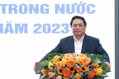 Thủ tướng: Thúc đẩy sản xuất, tiêu dùng trong nước và mở rộng thị trường xuất khẩu; tự cường, tự chủ trong lĩnh vực công nghiệp