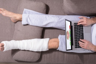 Tin vào 'bác sĩ Google', cẩn thận tiền mất tật mang