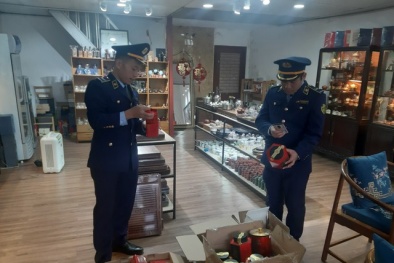 Lạng Sơn: Phát hiện, xử lý các cơ sở kinh doanh trà nhập lậu