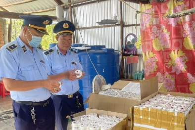 Cà Mau phát hiện và tạm giữ 700 sản phẩm mỹ phẩm không rõ nguồn gốc, xuất xứ