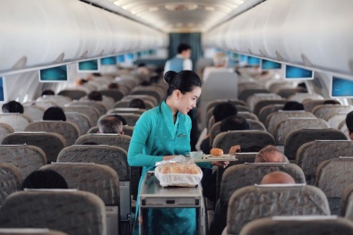 Lượng hành khách đi máy bay tăng mạnh