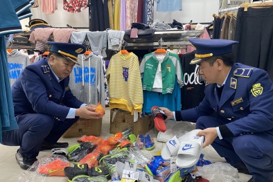 Nguy cơ từ giày dép giả mạo nhãn hiệu, kém chất lượng