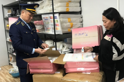 Quảng Ninh tiêu hủy 3.000 sản phẩm sơn móng tay nhập lậu