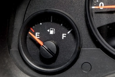 Nguyên nhân và cách khắc phục đồng hồ báo nhiên liệu hoạt động không chính xác