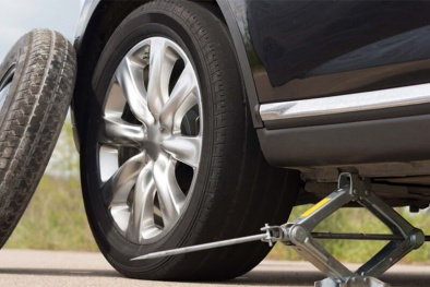 Những dấu hiệu nhận biết lốp ô tô cần sửa hoặc thay thế kịp thời