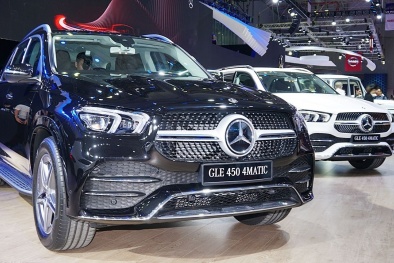 Việt Nam triệu hồi hai dòng xe sang Mercedes ML và GLE do đột ngột chết máy