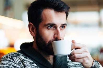 Thận có thể bị ảnh hưởng nghiêm trọng nếu uống quá 2 cốc cà phê mỗi ngày