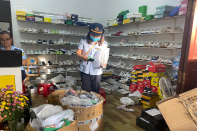 Đắk Lắk: Thu giữ hàng trăm sản phẩm giày dép, điện thoại không rõ nguồn gốc, xuất xứ