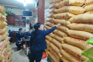 Thái Nguyên: Thu giữ 15 tấn đậu tương dấu hiệu giả mạo nhãn hiệu 
