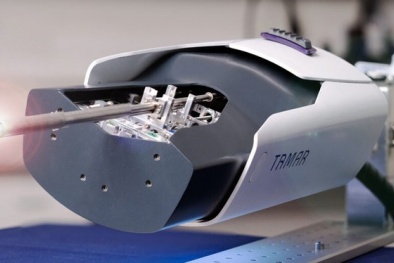 Israel phát triển robot y tế phẫu thuật não nhỏ như cây bút