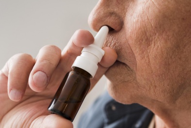 Lạm dụng thuốc xịt mũi quá liều tiềm ẩn nguy cơ với sức khỏe
