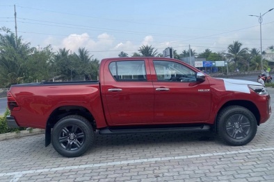 Ô tô Toyota Hilux 2023- 'lột xác' nhờ trang bị hiện đại và công nghệ an toàn nổi bật