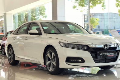 Honda Accord giảm giá 'khủng' tới 150 triệu đồng