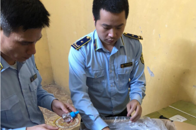 Nguy cơ ngộ độc khi dùng phải tinh dầu đuổi muỗi không rõ nguồn gốc xuất xứ