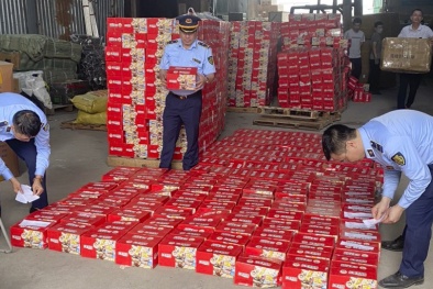 Thừa Thiên Huế: Tạm giữ hàng trăm thùng bia không rõ nguồn gốc trên đường đi tiêu thụ