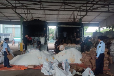 Tiêu hủy 65 tấn đường cát cùng hàng nghìn sản phẩm không rõ nguồn gốc xuất xứ