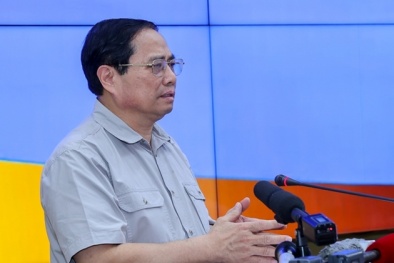 Thúc đẩy TP. HCM phát triển nhanh, bền vững, tự tin vững bước đi lên