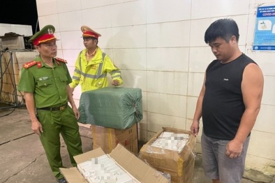Bắt giữ gần 10.000 bao thuốc lá nhập lậu tại Huế