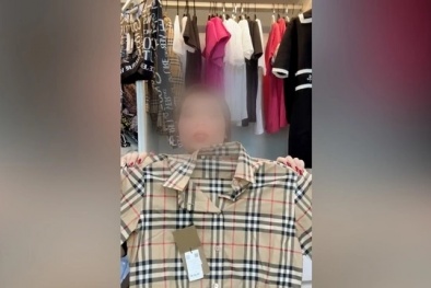 Livetream quảng cáo là 'hàng hiệu' bán với giá chục triệu đồng, thực chất chỉ là hàng trôi nổi