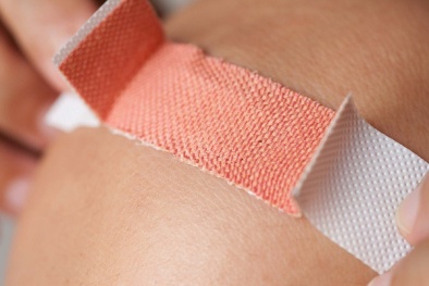 Phát triển thành công băng dán vết thương kháng khuẩn