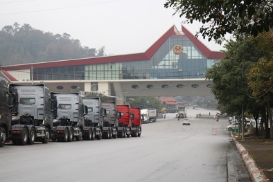 Ùn tắc hàng hoá tại cửa khẩu Hữu Nghị- Khuyến nghị doanh nghiệp chủ động điều tiết hàng xuất khẩu