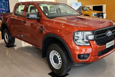 Ô tô Ford Ranger XL 2.0L 4×4 MT 2023 giá hơn 600 triệu trang bị tiện nghi, vận hành vượt trội