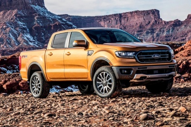 Ford Ranger bị triệu hồi do sai nhãn dán tải trọng