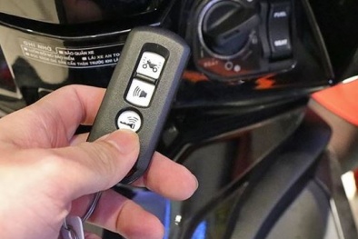 Nguyên nhân khiến hàng loạt ô tô, xe máy ở Hà Nội không thể khởi động được khóa điện tử thông minh