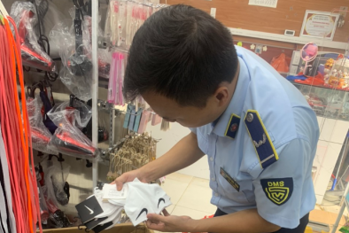 Hải Dương thu giữ lượng lớn tất Nike giả mạo nhãn hiệu nổi tiếng