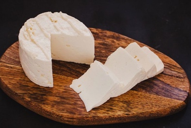 Mỹ thu hồi hàng loạt phô mai nhập khẩu liên quan đến bùng phát nhiễm khuẩn Listeria