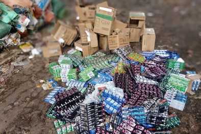 Bắc Kạn tiêu huỷ hơn 6000 đơn vị dầu gội đầu, kem đánh răng và nước xả vải giả mạo nhãn hiệu 