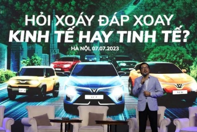 Người dùng kể chuyện mua xe điện VinFast xong… thừa tiền