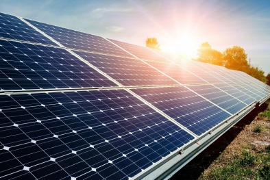 Bộ Công Thương kiến nghị Thủ tướng cho phép phát triển điện mặt trời mái nhà tự sản, tự tiêu đến năm 2030