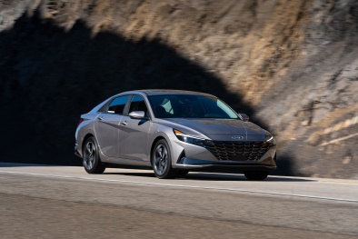 Gần 40.000 xe Hyundai Elantra Hybrid bị triệu hồi do lỗi tăng tốc đột ngột