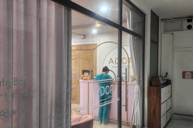 Bất thường tại Viện Thẩm mỹ Adora?