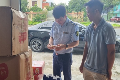 Ninh Bình thu giữ lượng lớn bánh kẹo nhập lậu dịp tết Trung thu