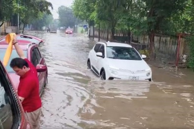 Cộng đồng trầm trồ trước khả năng lội nước ‘cực đỉnh’ của xe điện VinFast