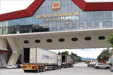 Các thương nhân, doanh nghiệp chủ động điều tiết hàng hóa lên cửa khẩu tỉnh Lạng Sơn