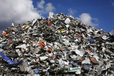Rác thải điện tử tái chế không đúng quy định gây nhiều nguy hại