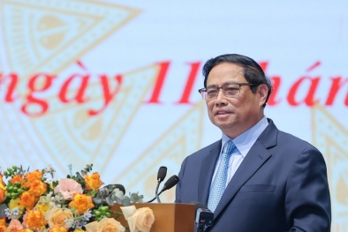 Thủ tướng chủ trì cuộc gặp của Thường trực Chính phủ với đại diện giới doanh nhân Việt Nam