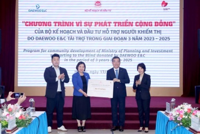 Thêm 3 tỷ đồng hỗ trợ người khiếm thị Việt Nam